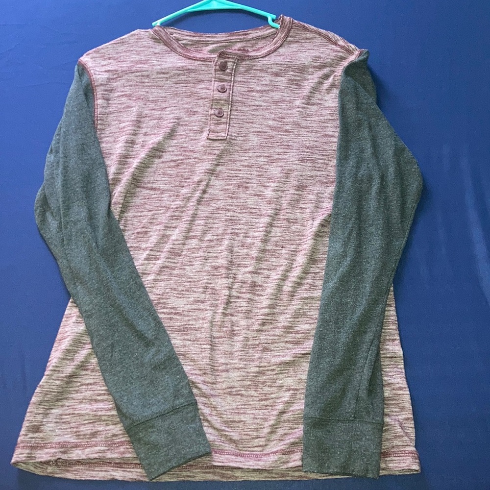 Urban long sleeve T shirt